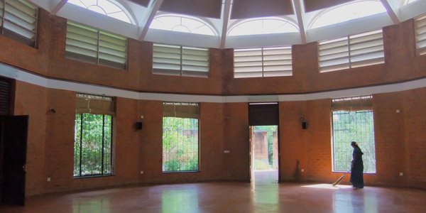 Yoga Halle in Vérité Auroville