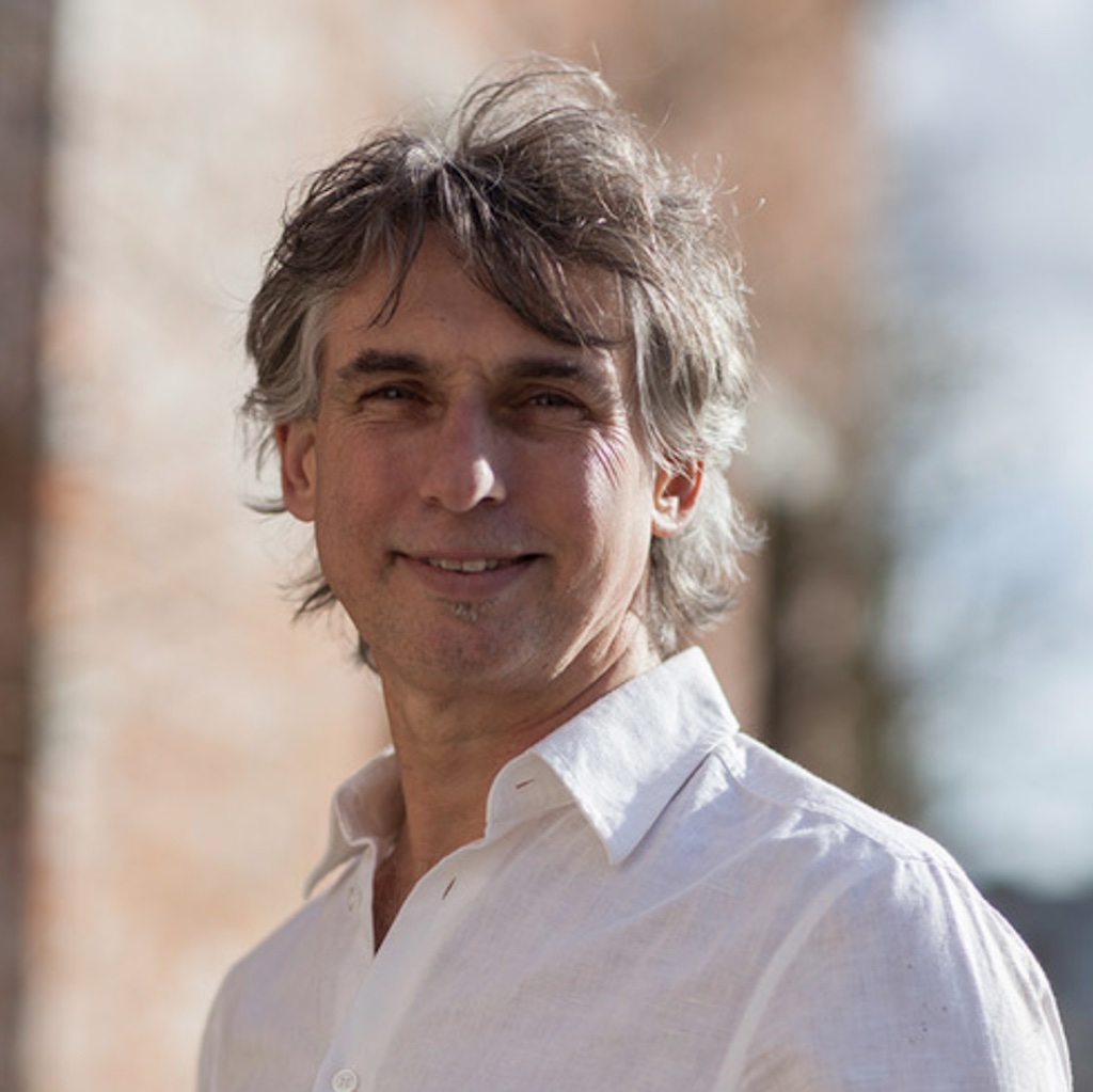 Benny Kine, Shiatsu, ThaiVedic Inspired therapie, Yoga, Yoga Nidra