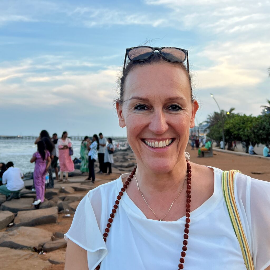 Christel Meulebroeck: Anusara Certified Yoga teacher, EYT500, Aerial Yoga teacher, Classical Pilates teacher.