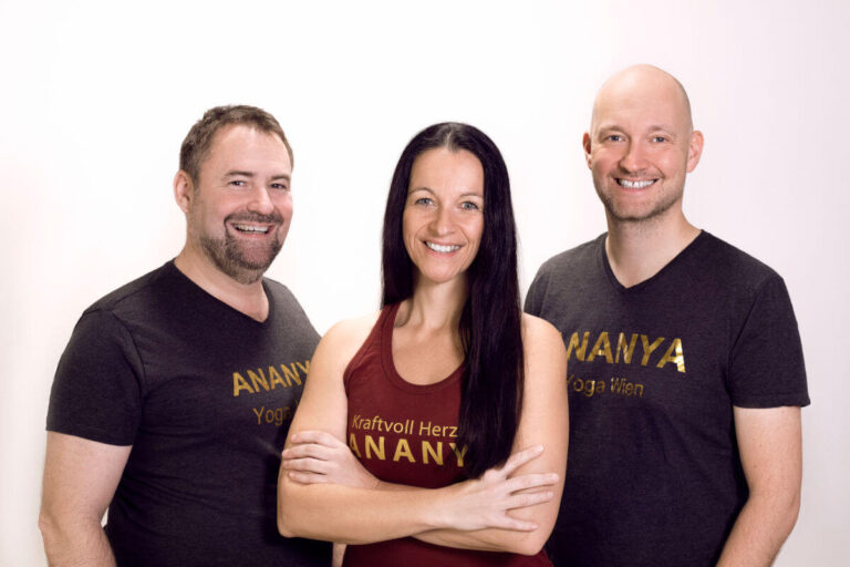 Ananya Yoga Ausbildungsteam, Roland Pöschl, Eva, Carsten